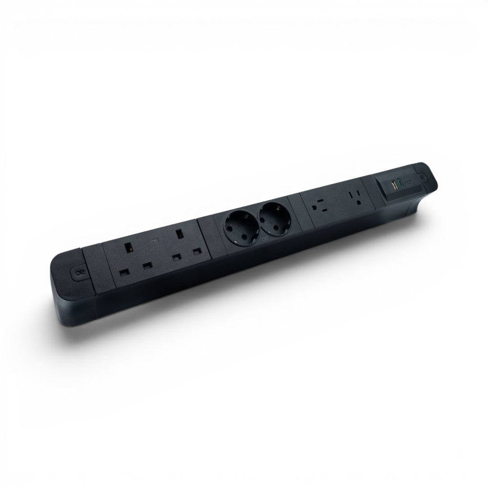 PACE Socket Unit 4Way 230V (1X UK2G, 1X DE2G, 1X US2G, 1X TUF A+C 65W) Black