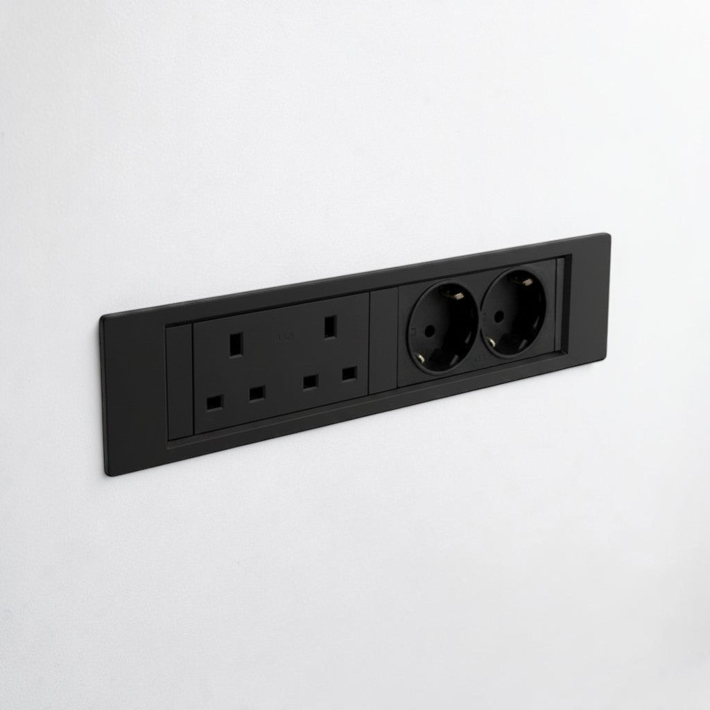 QIKFRAME45 Unit 230V (1X UK2G, 1X DE2G) Black