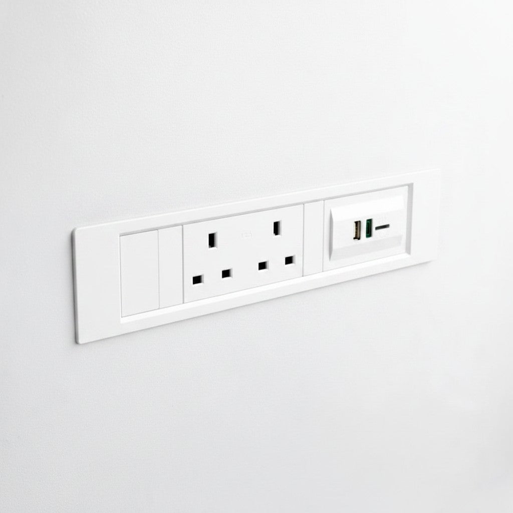 QIKFRAME45 Unit 230V (1X UK2G, 1X TUF A+C 65W) White