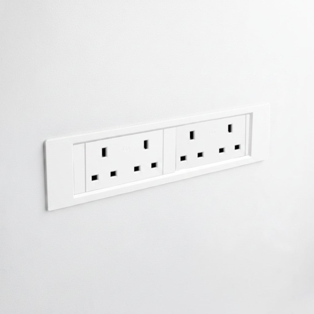 QIKFRAME45 Unit 230V (2X UK2G) White